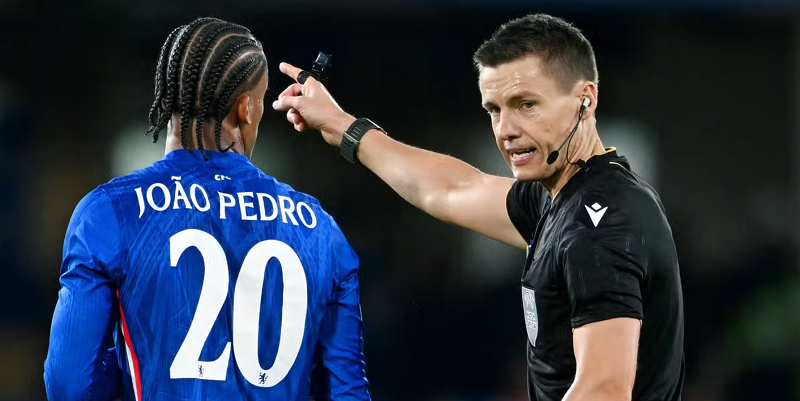 Joao Pedro tiếp tục gây thất vọng, Jason Cundy chỉ ra nguyên nhân khiến tiền đạo Chelsea ‘mất tích’